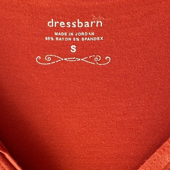 Bundle of 2 Women's Short Sleeve Tops, one Pact Organic Cotton & one Dressbarn - Picture 4 of 8